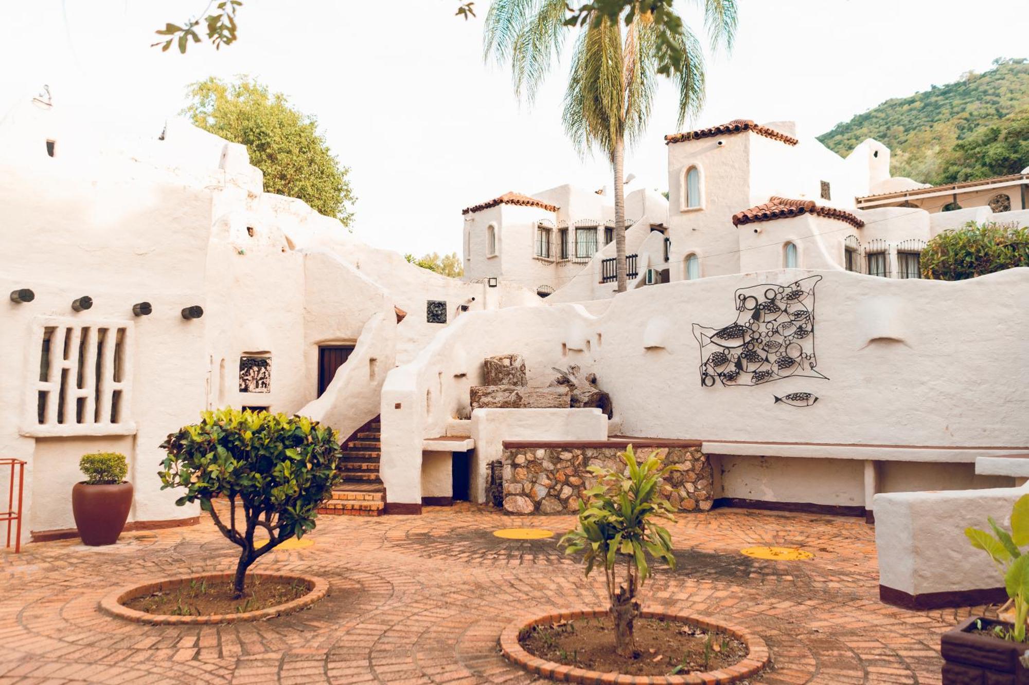 Caribbea Bay Resort Kariba Exterior photo