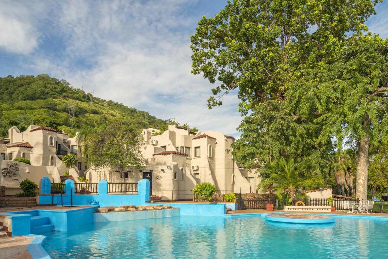 Caribbea Bay Resort Kariba Exterior photo